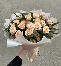 Букет Кремовые розы Латте в Новом Приморского края